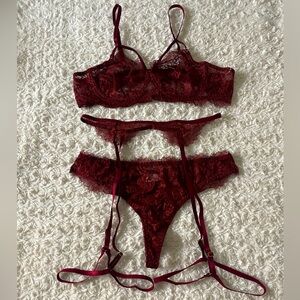 NWOT Sexy Wine Red Lace Bra / Thong / Garter Belt Honeymoon Wedding Sz XL